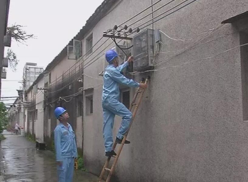 私拆電表竊電4萬多度，榕城一男子被刑拘