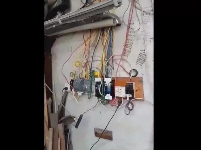 私拆電表竊電4萬多度，榕城一男子被刑拘
